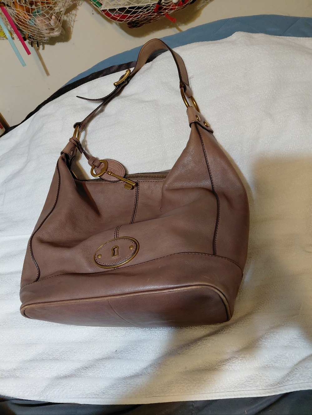 Authentic FOSSIL tan Cow-Hide Leather HOBO PURSE w/Key Shoulder-Bag handbag
